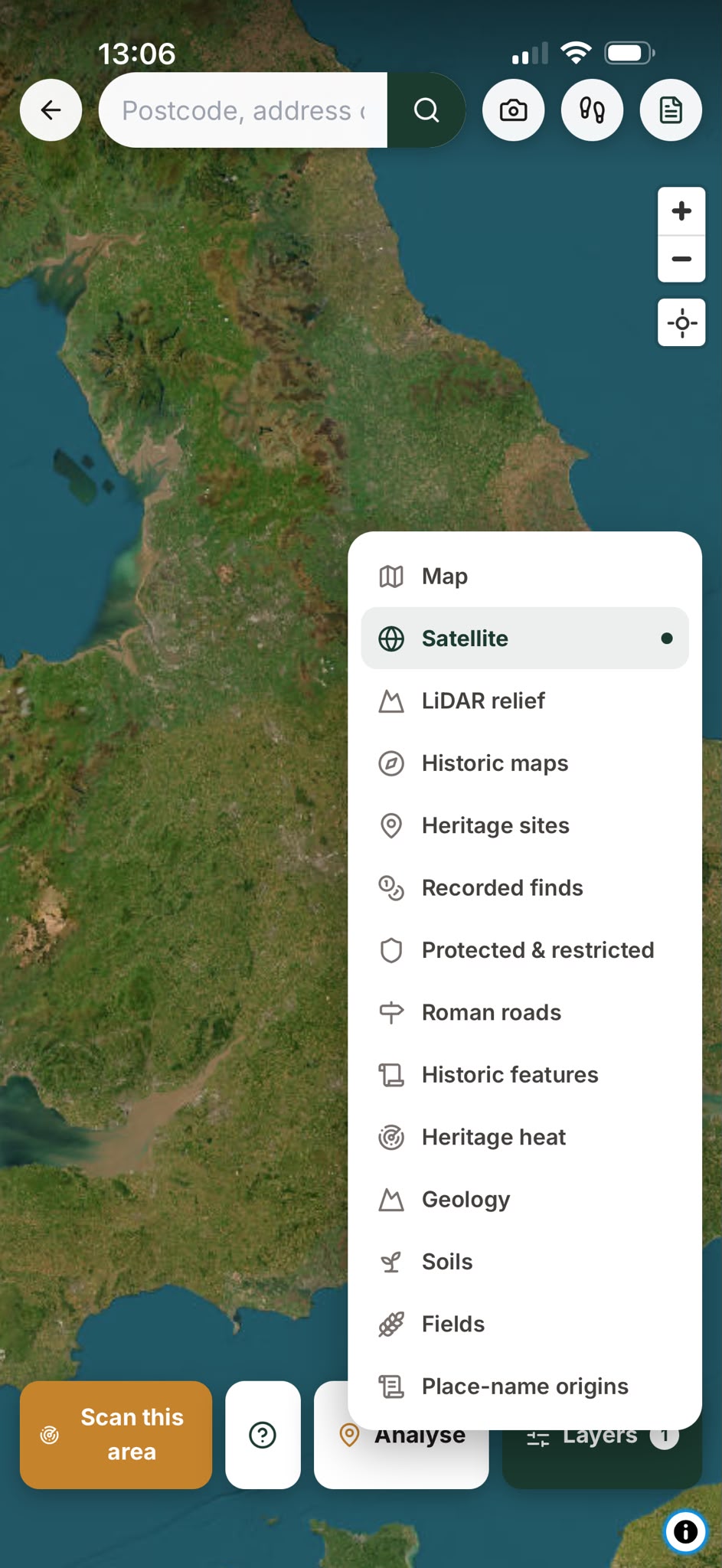 Layer menu listing LiDAR relief, historic maps, heritage sites, recorded finds, Roman roads, geology, soils and more